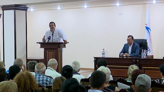 Գ.Ծառուկյանը պարզաբանել է, թե ինչու Վ.Էնֆիաջյանը չի ընդգրկվել ԲՀԿ նախընտրական ցուցակում