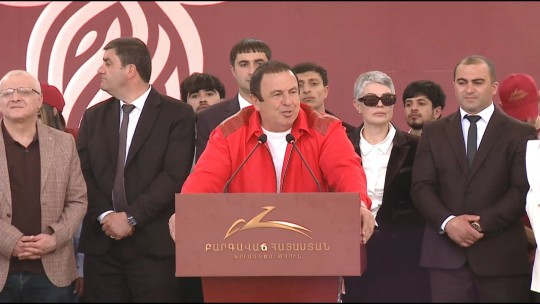 &laquo;Բարգավաճ Հայաստանի&raquo; հանրահավաքն Աբովյան քաղաքում` ուղիղ
