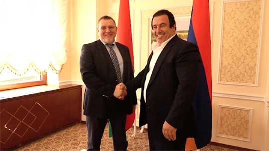 Գ.Ծառուկյանը Մինսկում հանդիպել է &laquo;Բելայա Ռուս&raquo; միավորման նախագահ Գ.Դավիդկոյի հետ