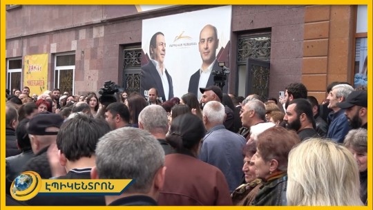 Կուզենք դու լինես վարչապետ. Ծառուկյանին Շիրակում ջերմ ընդունեցին